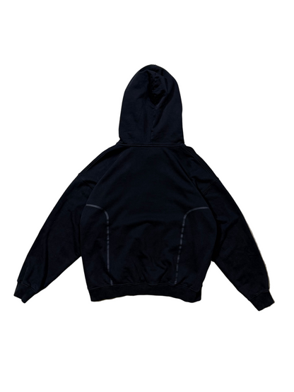 SIGNATURE HOODIE
